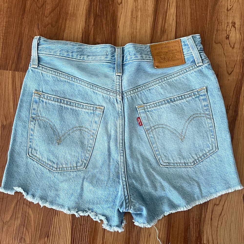Levi's Light Blue Ribcage Shorts